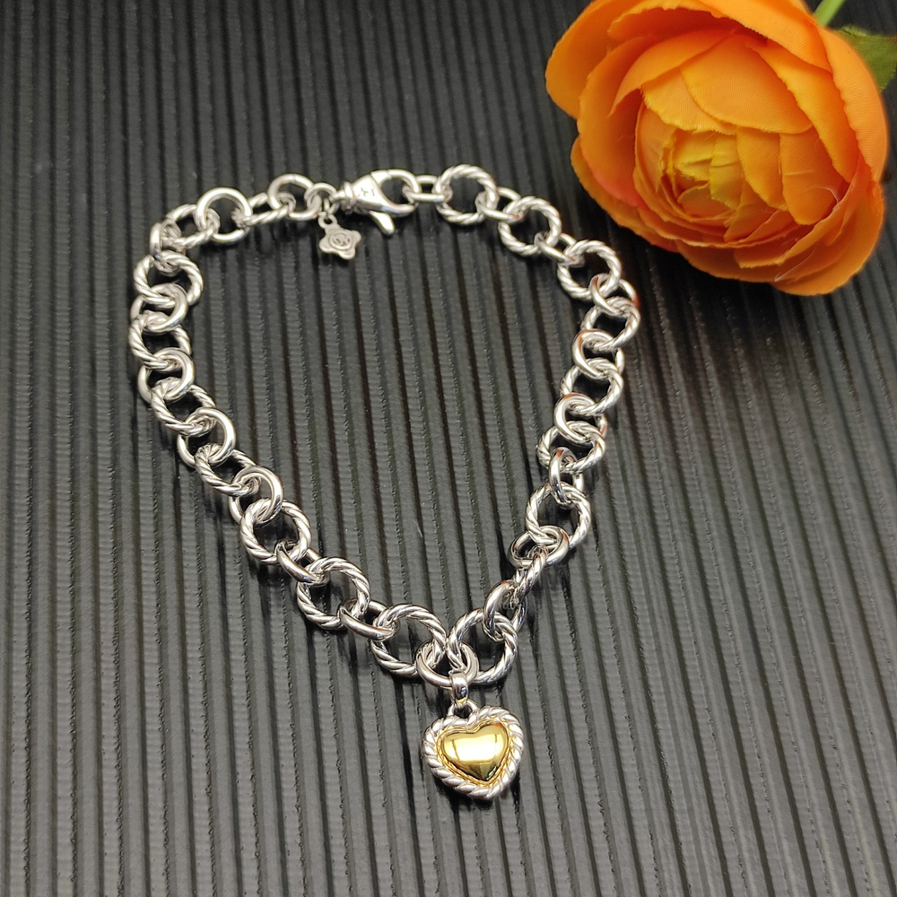 David Yurman Heart-Shaped Button Bracelet - Picture 3 of 4